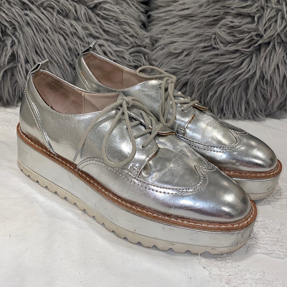 Zara Silver Platform Oxford Shoes. Size 8/39
